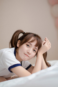 佐伯奈